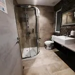 Shoreline Guest house