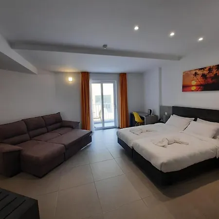 Pensionat Shoreline 3*