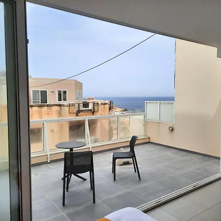 Shoreline Guest house