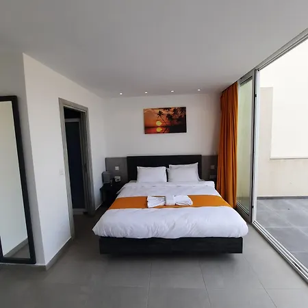 Shoreline Guest house Saint Julian's