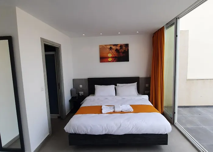 Shoreline Affittacamere San Giuliano