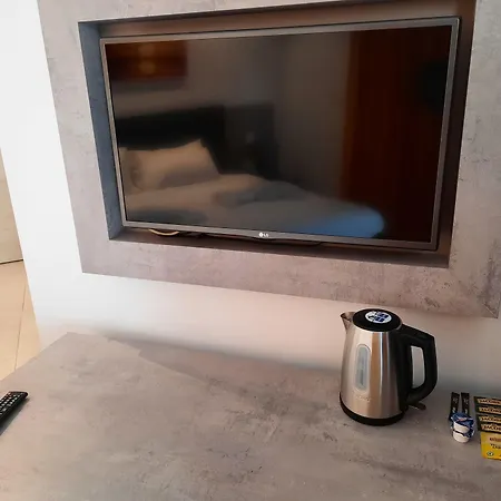 Pensión Shoreline 3*